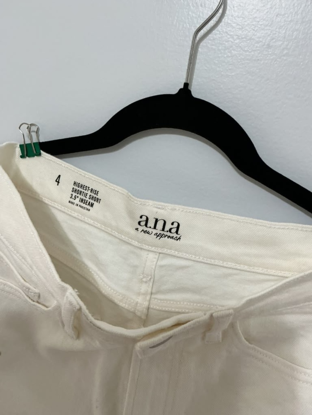 a.n.a Cream Denim Shorts y with Tan Floral Embroidery - Picture 3 of 8